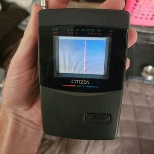 Vintage Citizen DS777-IA Handheld Portable 2" Screen LCD TV Color TV - Works. 